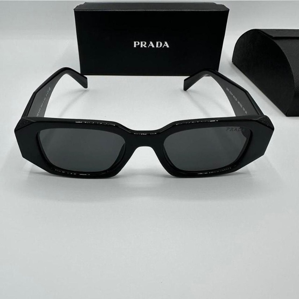 Prada Square Sunglasses: Chic Dark Lens Style